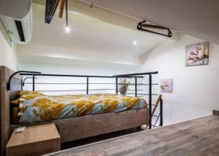 Duplex Proche De La *